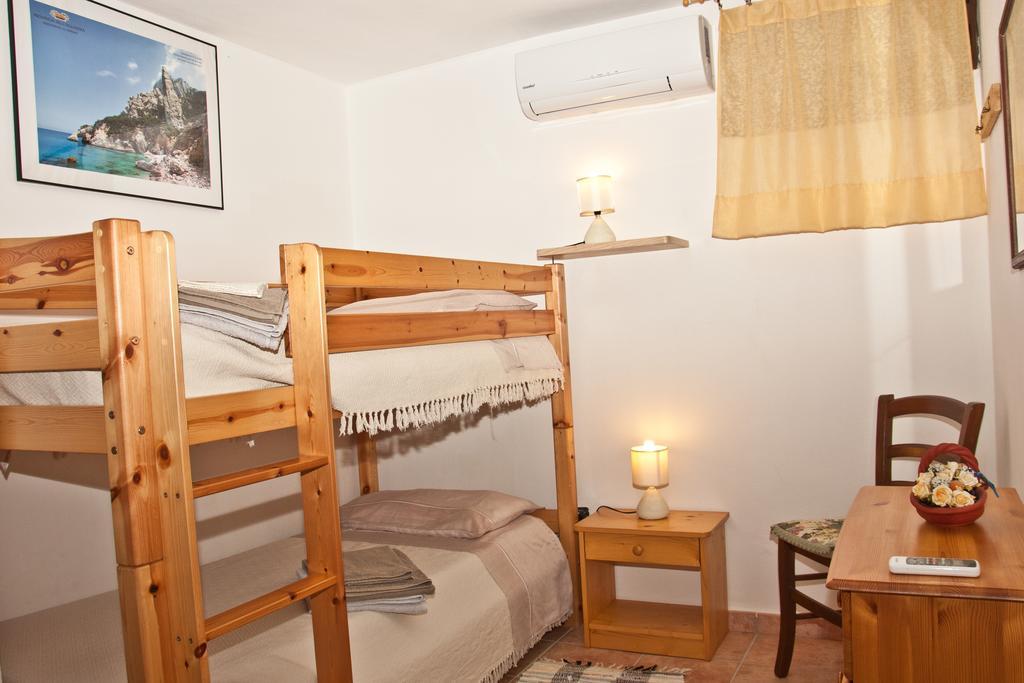 B&B Villa Tancau Санта Мария Наварезе Екстериор снимка